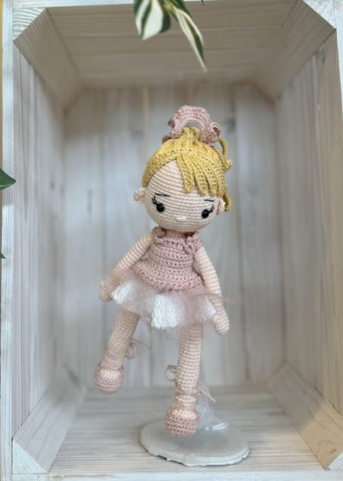 Ballerina crochet doll