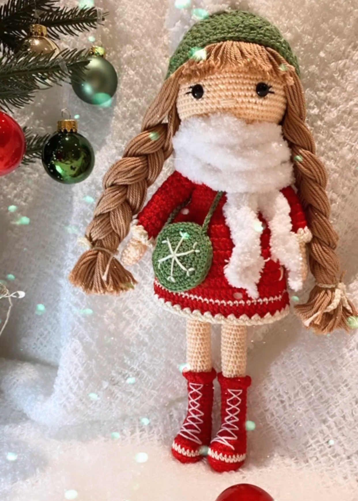 Diana Christmas Doll 30cm