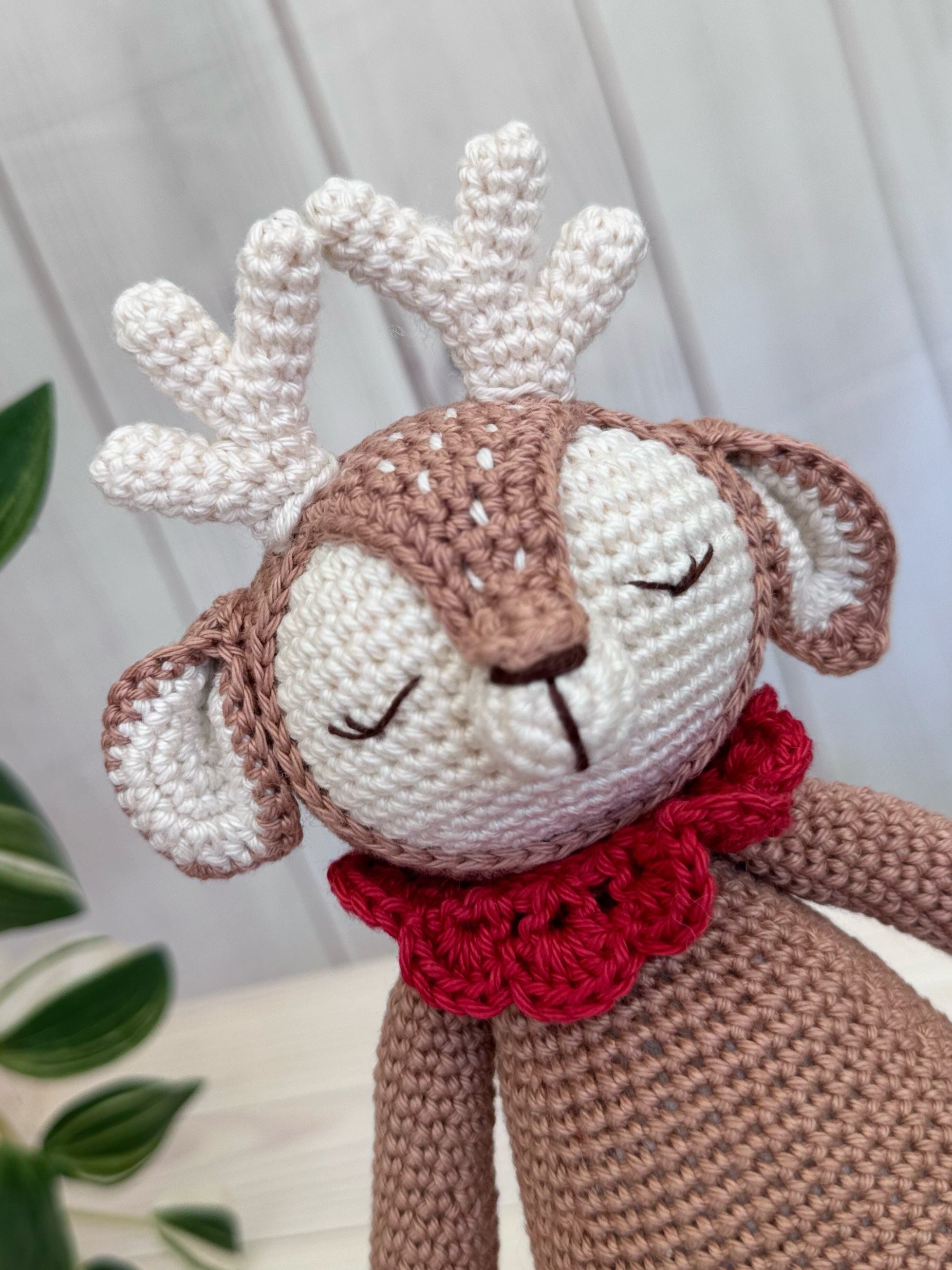 Reindeer Rudolph 23-26cm